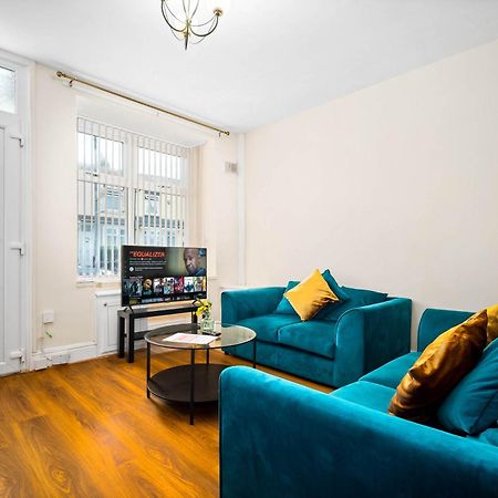 3 Bed House For Contractors & Families And Free Parking Villa Birmingham Ngoại thất bức ảnh
