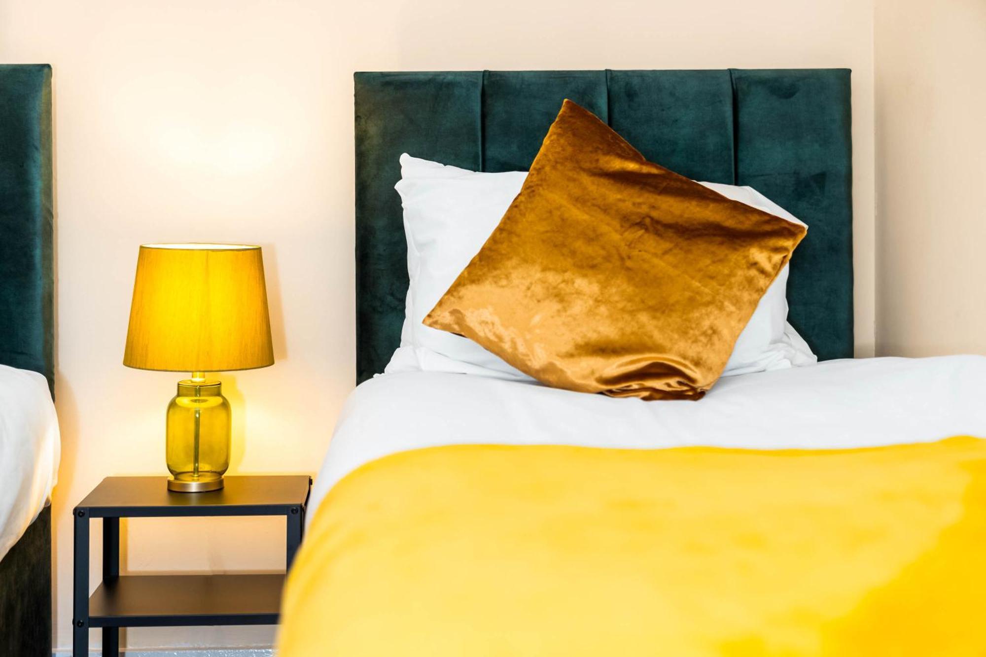 3 Bed House For Contractors & Families And Free Parking Villa Birmingham Ngoại thất bức ảnh